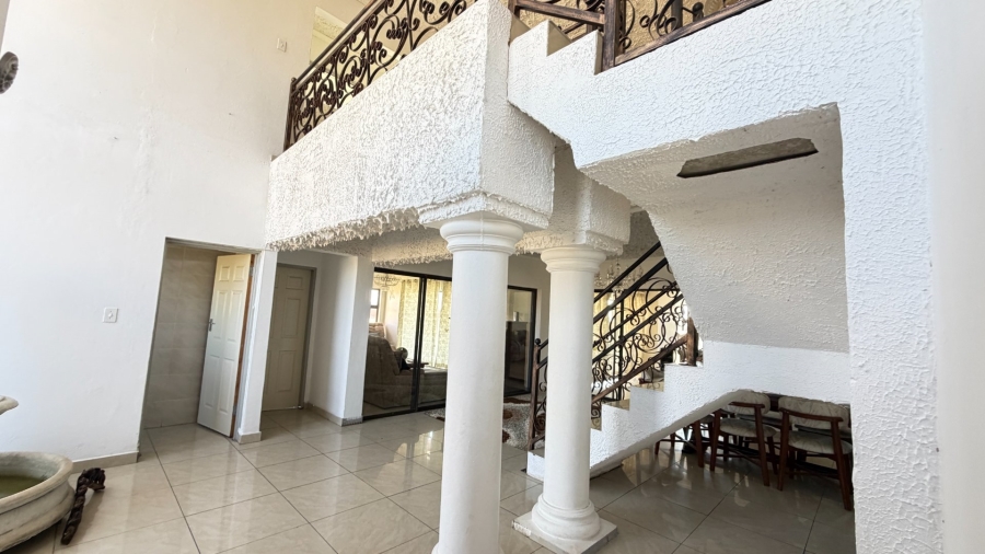5 Bedroom Property for Sale in Grimbeeck Park North West